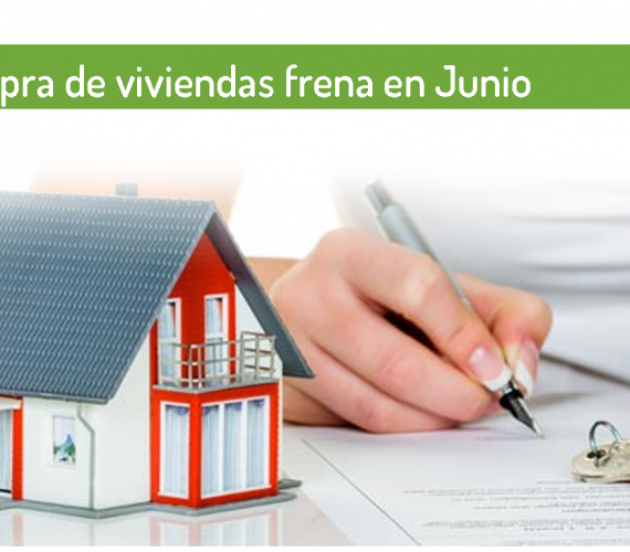 la comora de casas frena en Junio